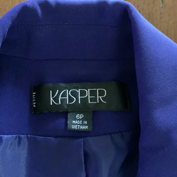 Kasper Purple Suit Set (jacket 6P, skirt 4P) - Picture 8 of 12